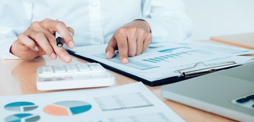 5 Benefits Of Hiring Bookkeeping Services